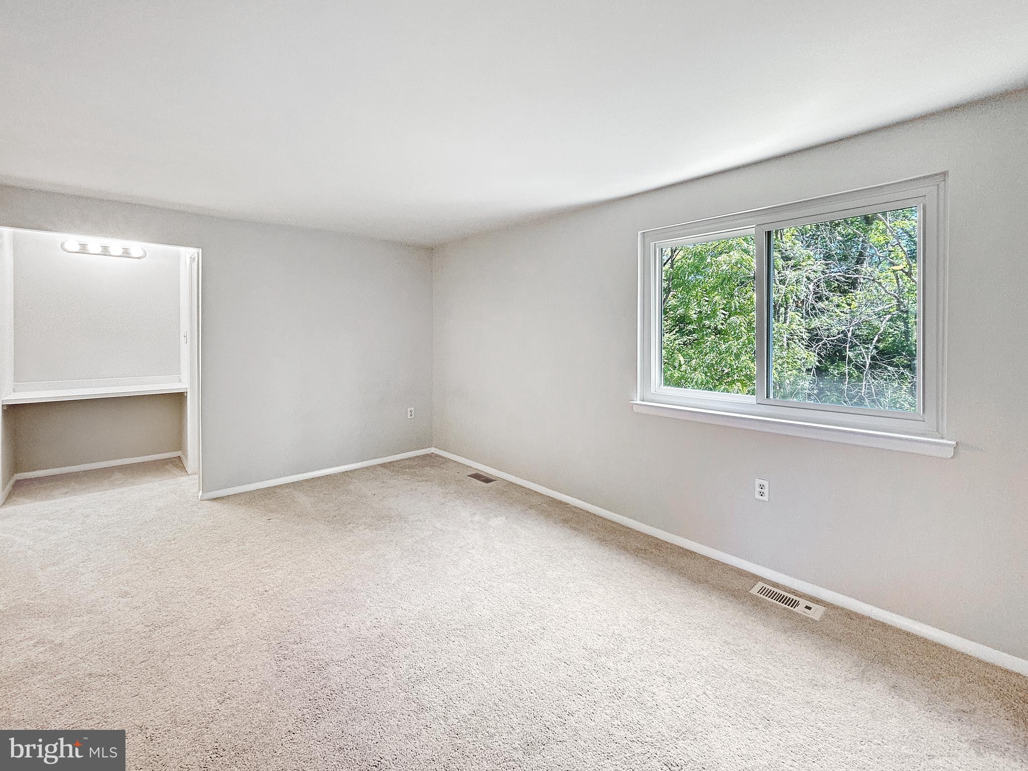 CHARLENE - Residential