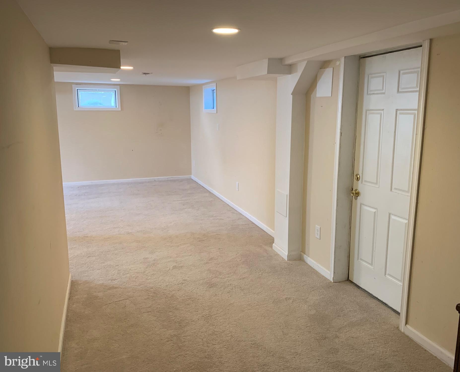 LEE HEIGHTS - Residential Lease