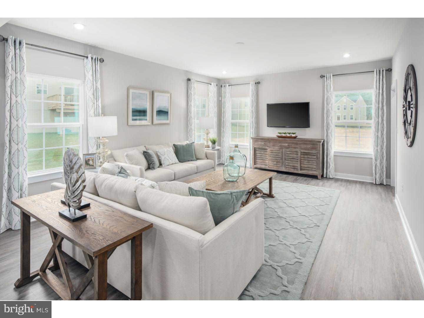 HANOVER POINTE - Residential