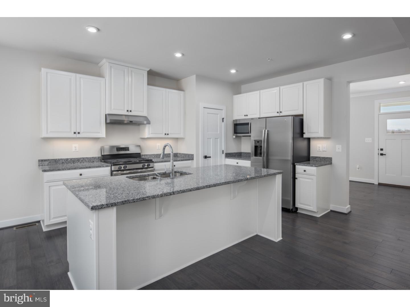 HANOVER POINTE - Residential