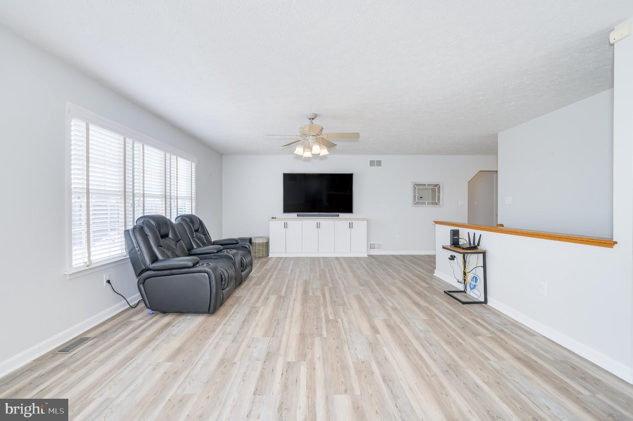 HOLLIS MANOR - Residential