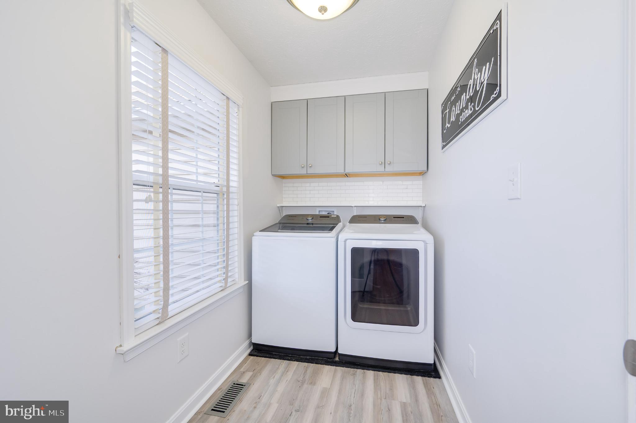 HOLLIS MANOR - Residential