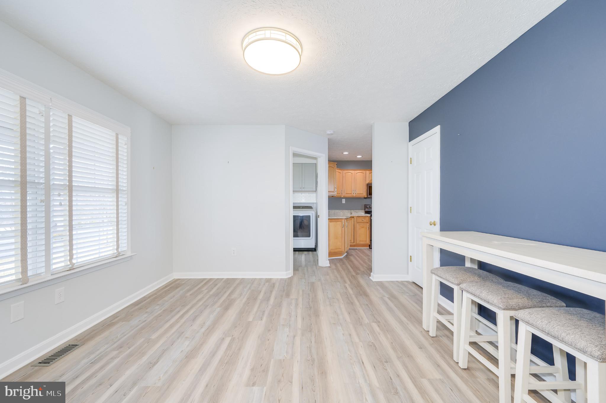 HOLLIS MANOR - Residential