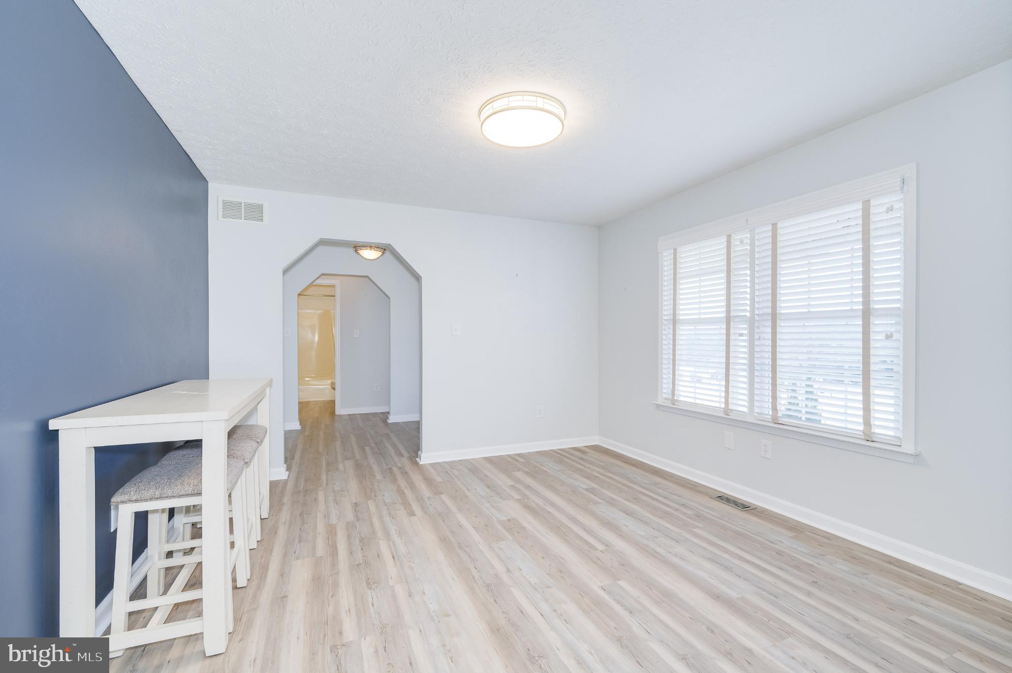 HOLLIS MANOR - Residential