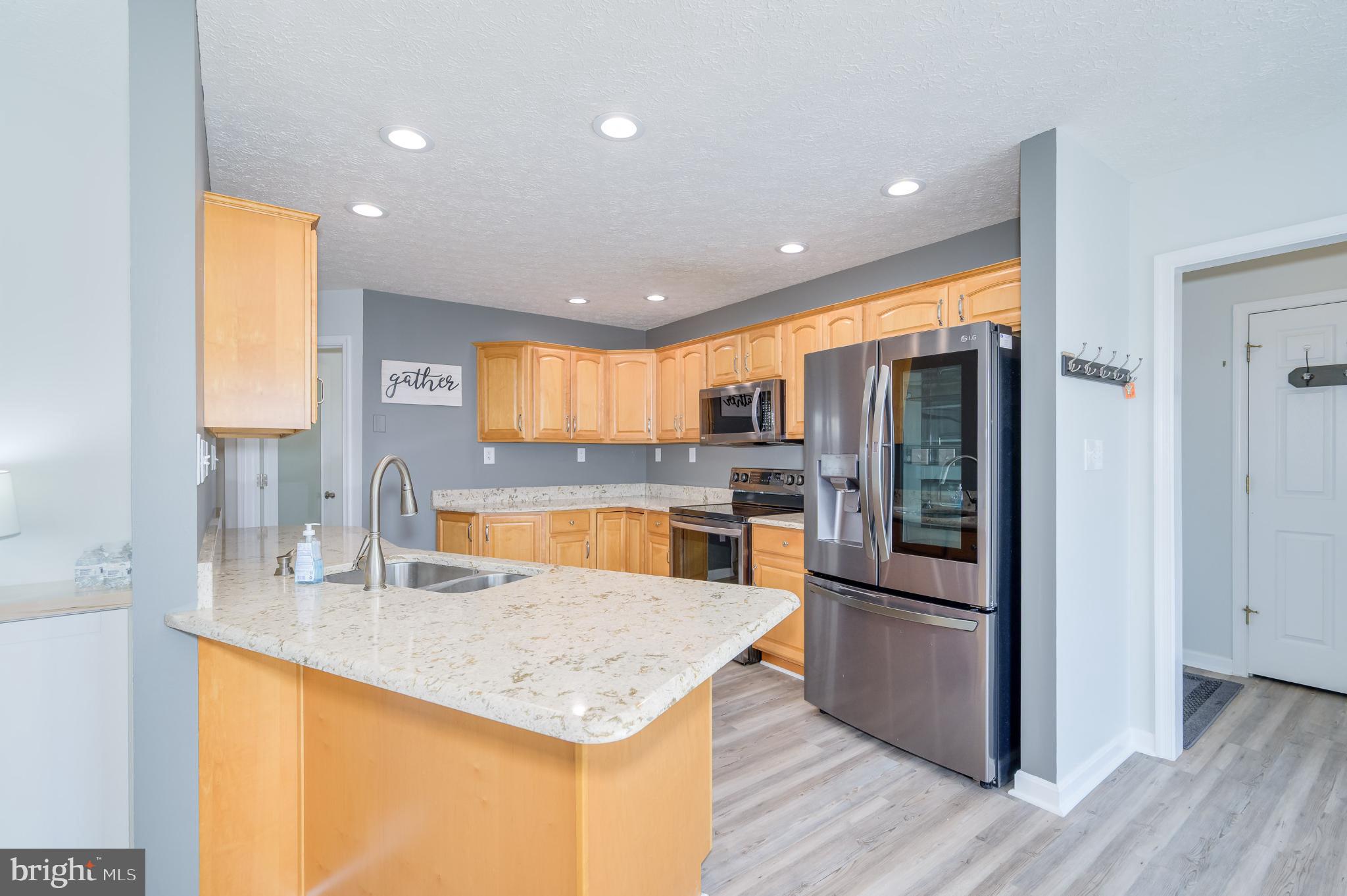 HOLLIS MANOR - Residential