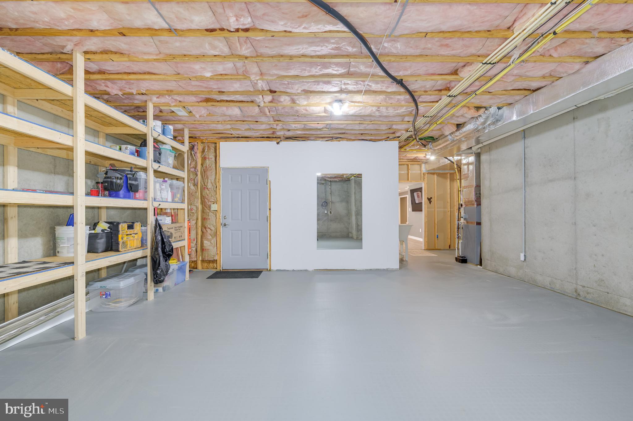 HOLLIS MANOR - Residential