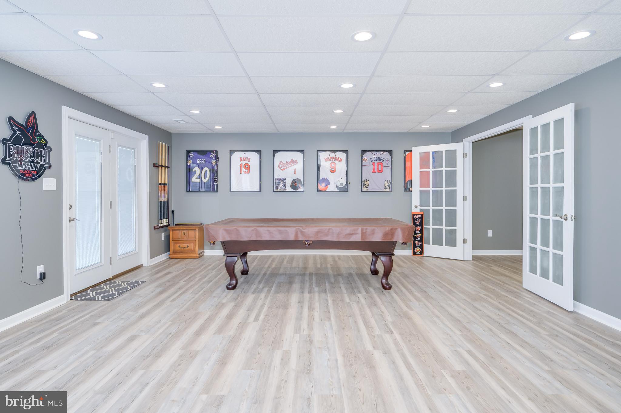 HOLLIS MANOR - Residential