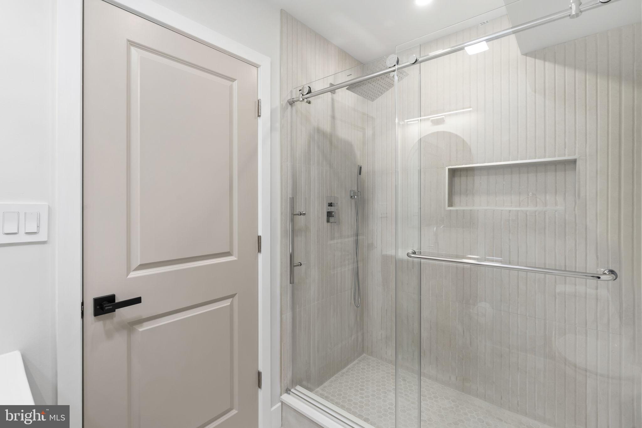 GRADUATE HOSPITAL - Residential