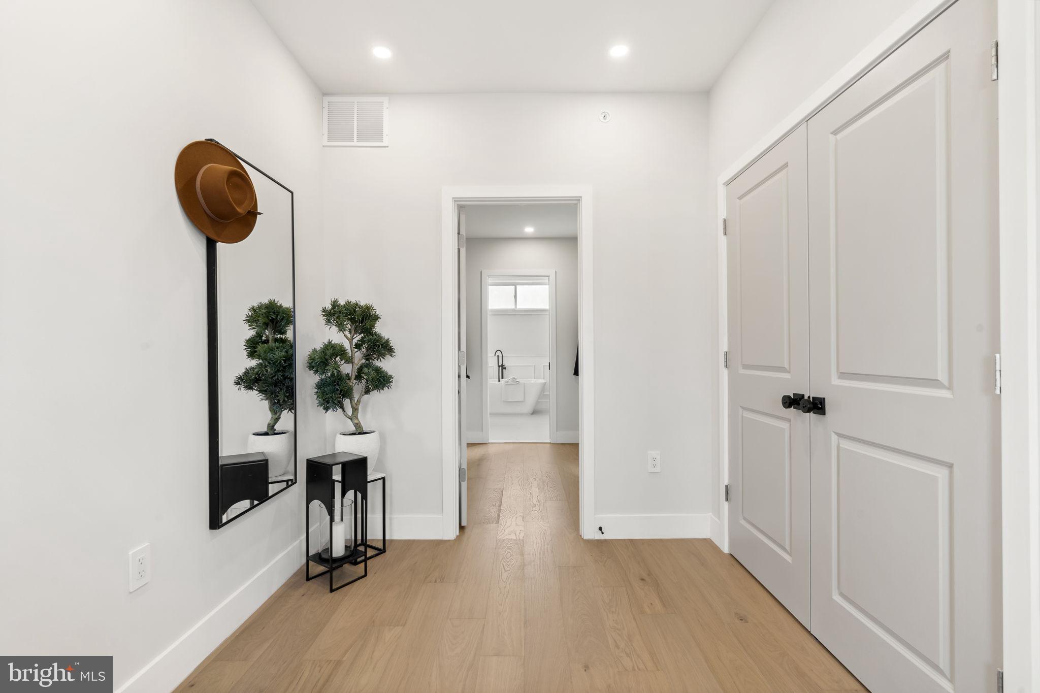 GRADUATE HOSPITAL - Residential