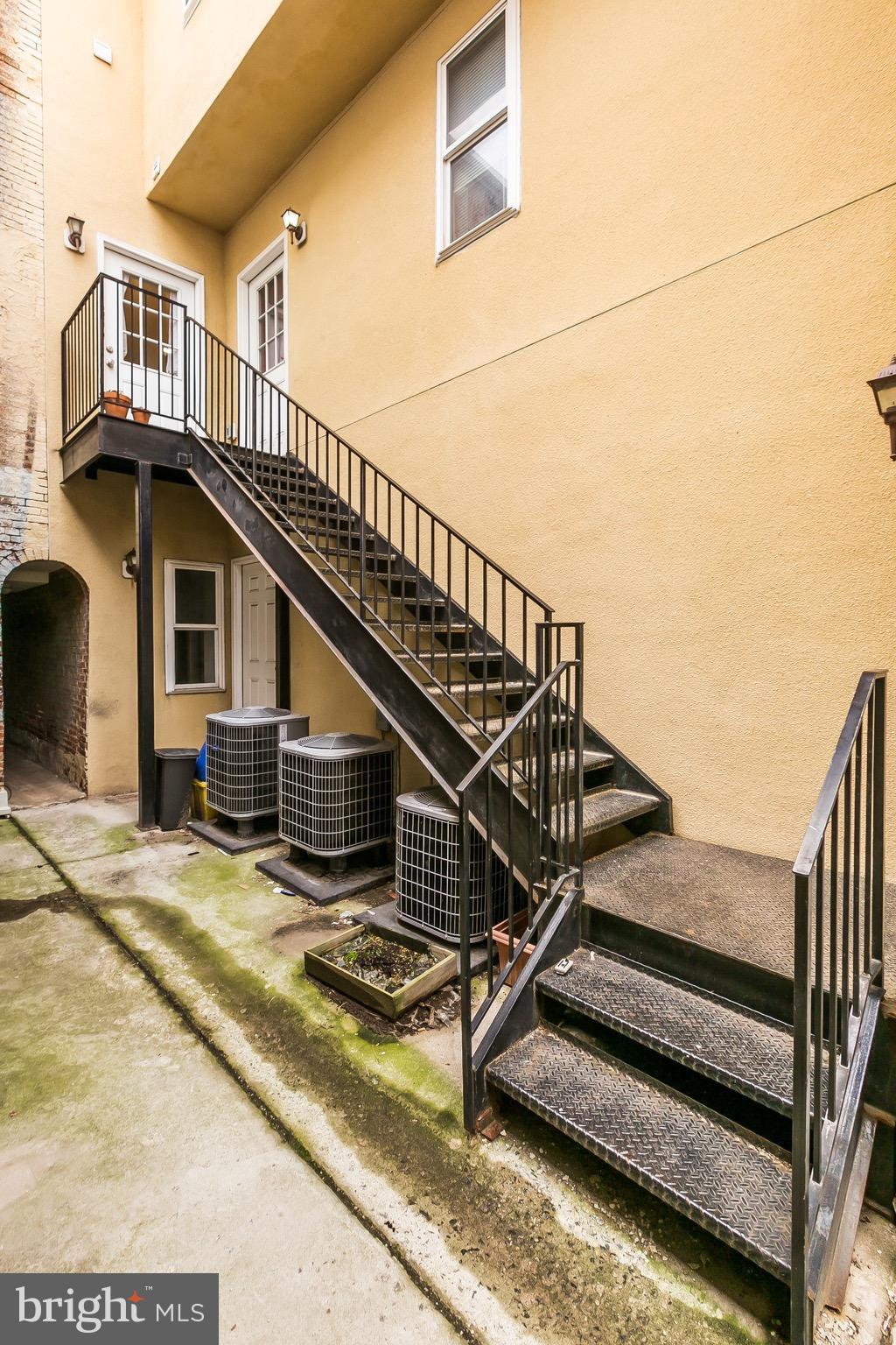 FEDERAL HILL HISTORIC DISTRICT - Residential Lease