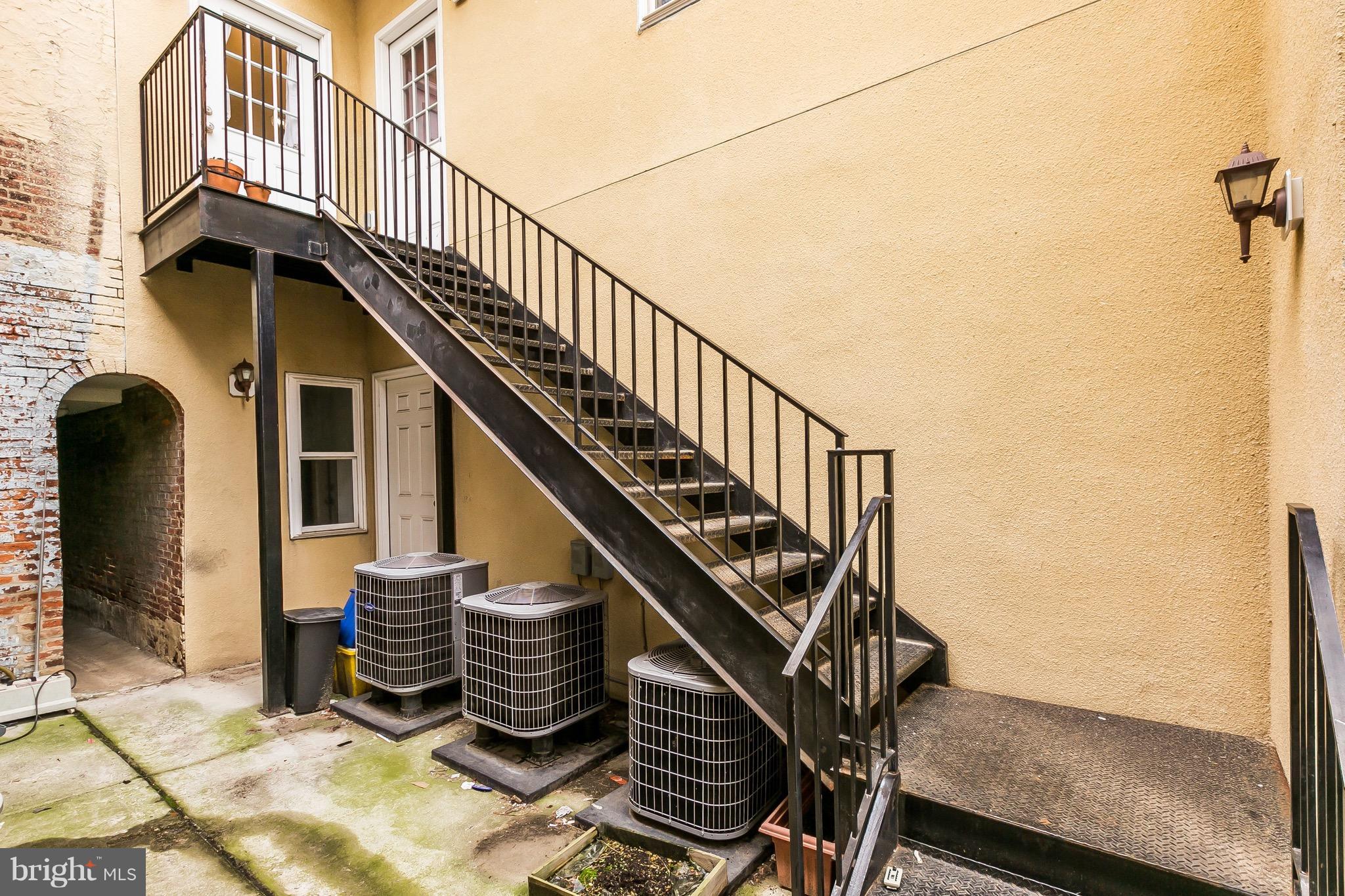 FEDERAL HILL HISTORIC DISTRICT - Residential Lease