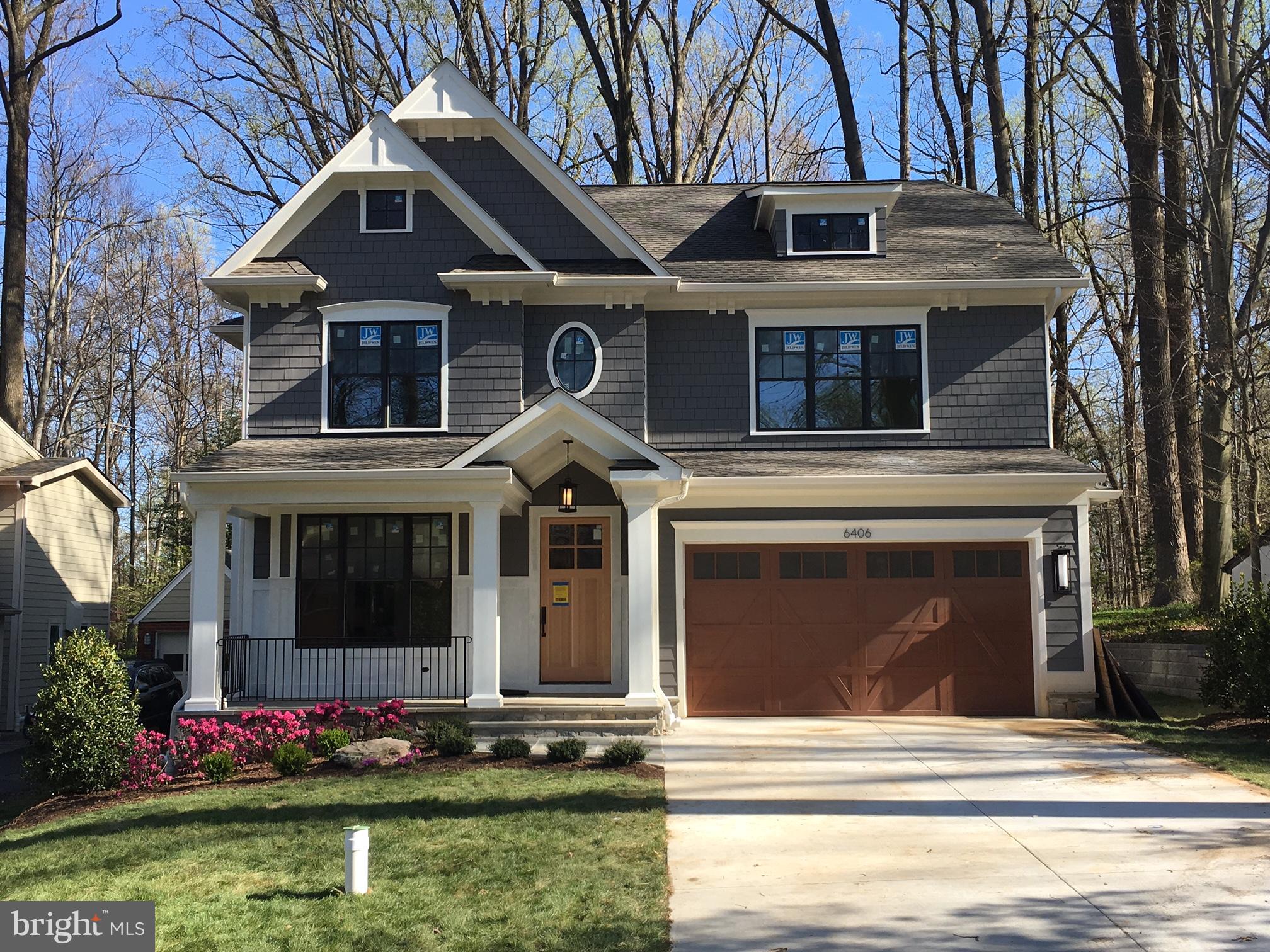 COUNTRY CLUB VILLAGE - Residential