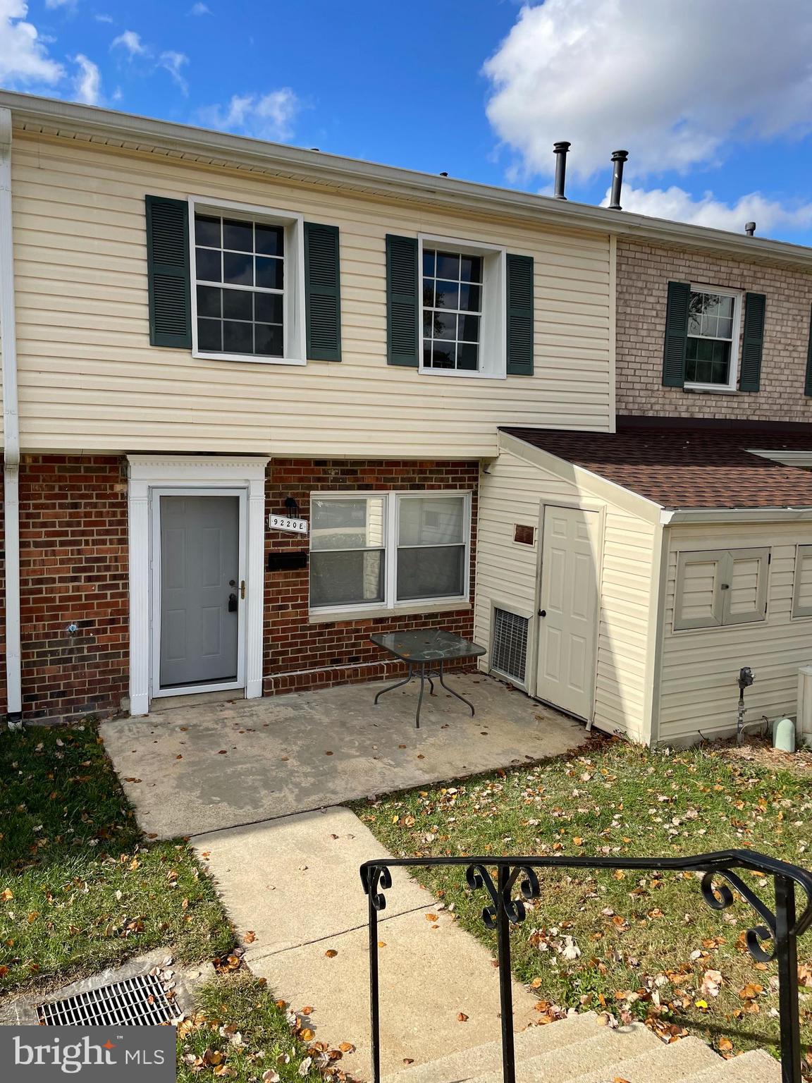 WHISKEY BOTTOM - Residential