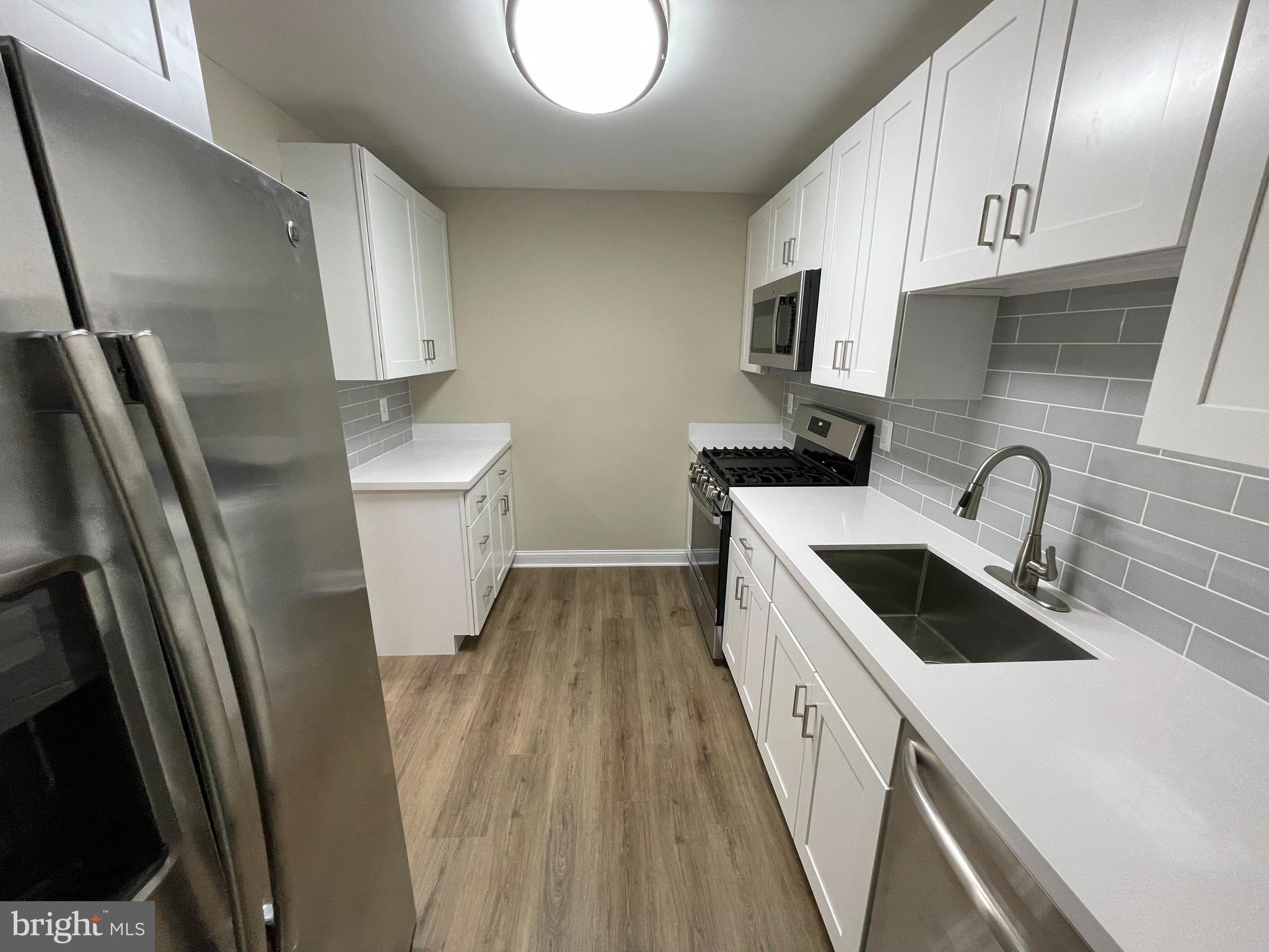 WHISKEY BOTTOM - Residential