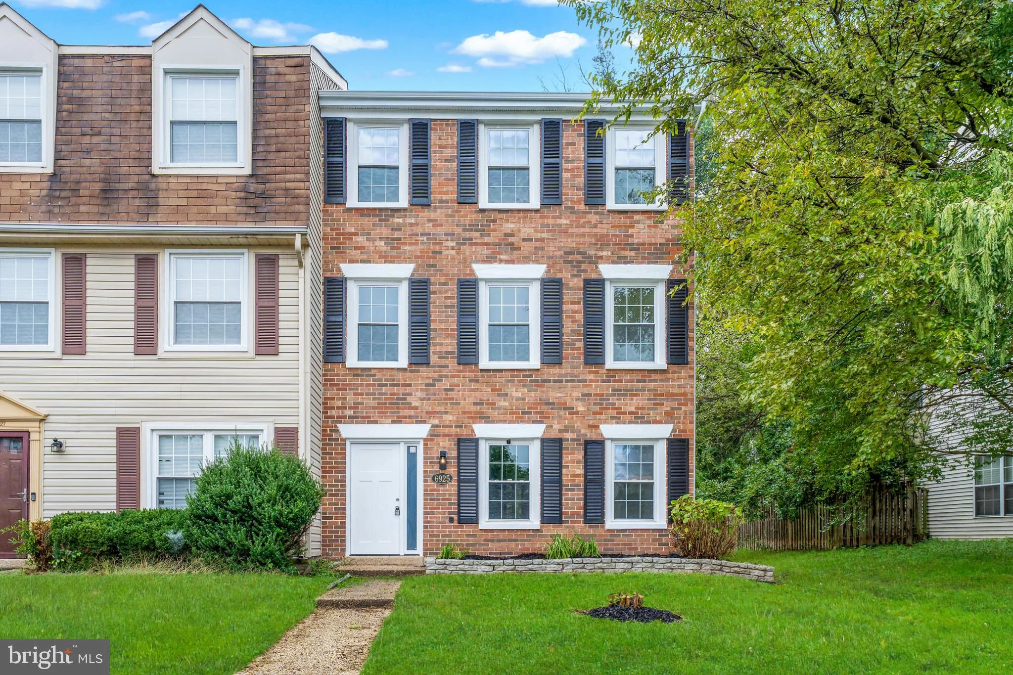 6925 Storch Circle, Lanham, MD 20706 photo 2