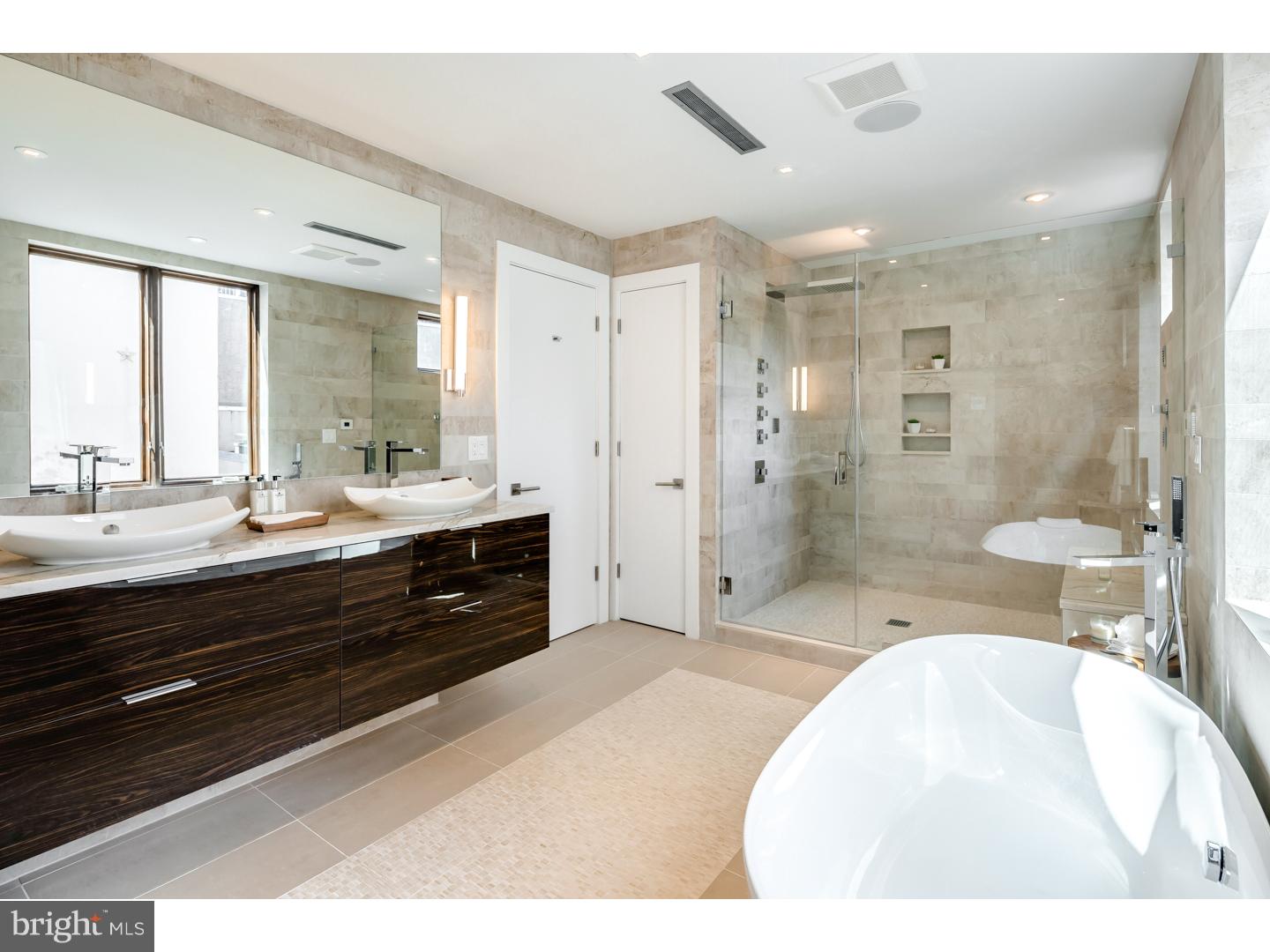 OLD CITY - Residential