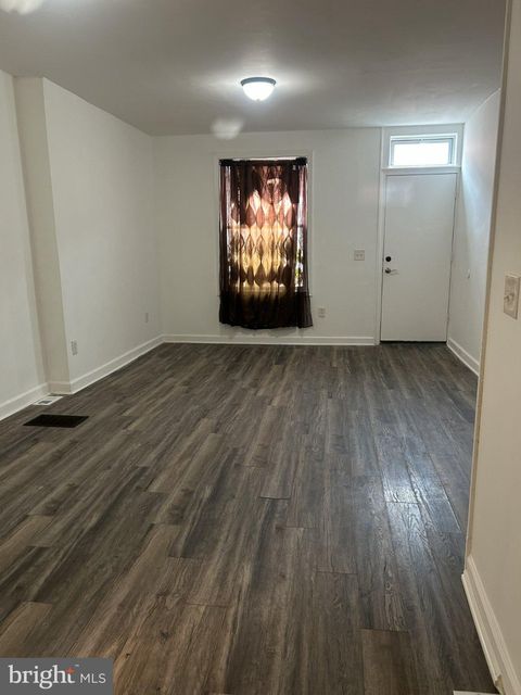 Townhouse For Sale - 2930 W Arizona Street<br/> PHILADELPHIA, PA 19132