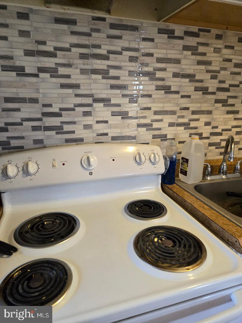 COLLINGSWOOD - Residential Income