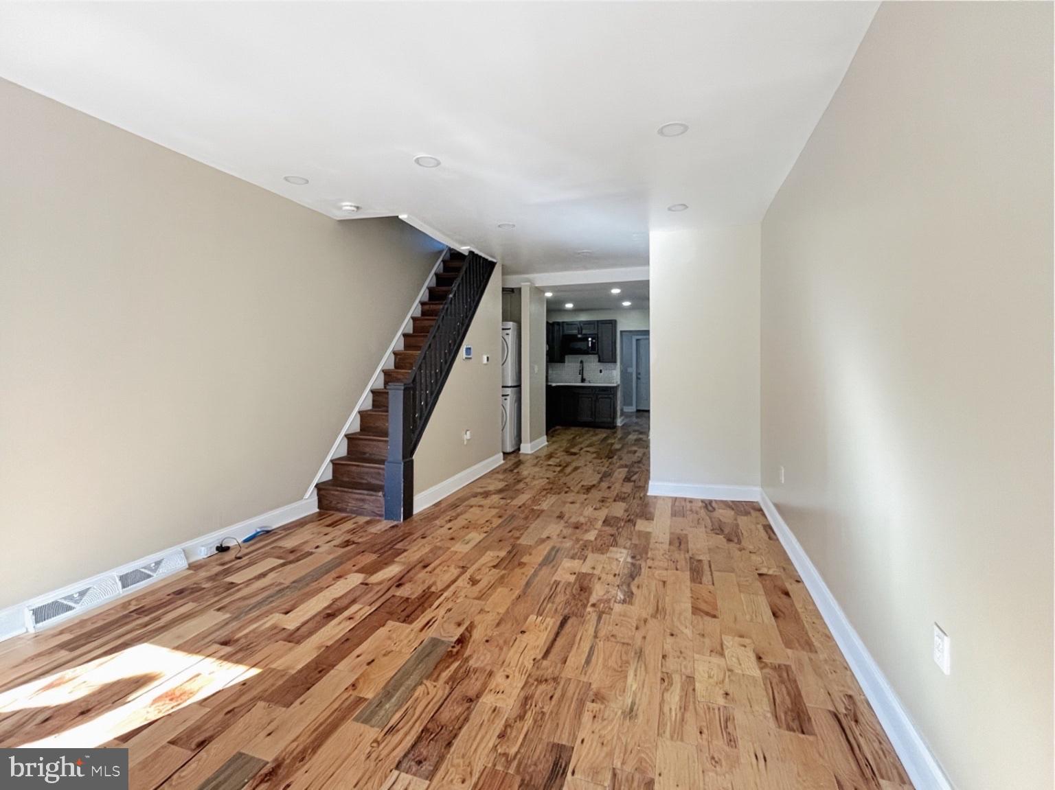 127 N DUPONT STREET