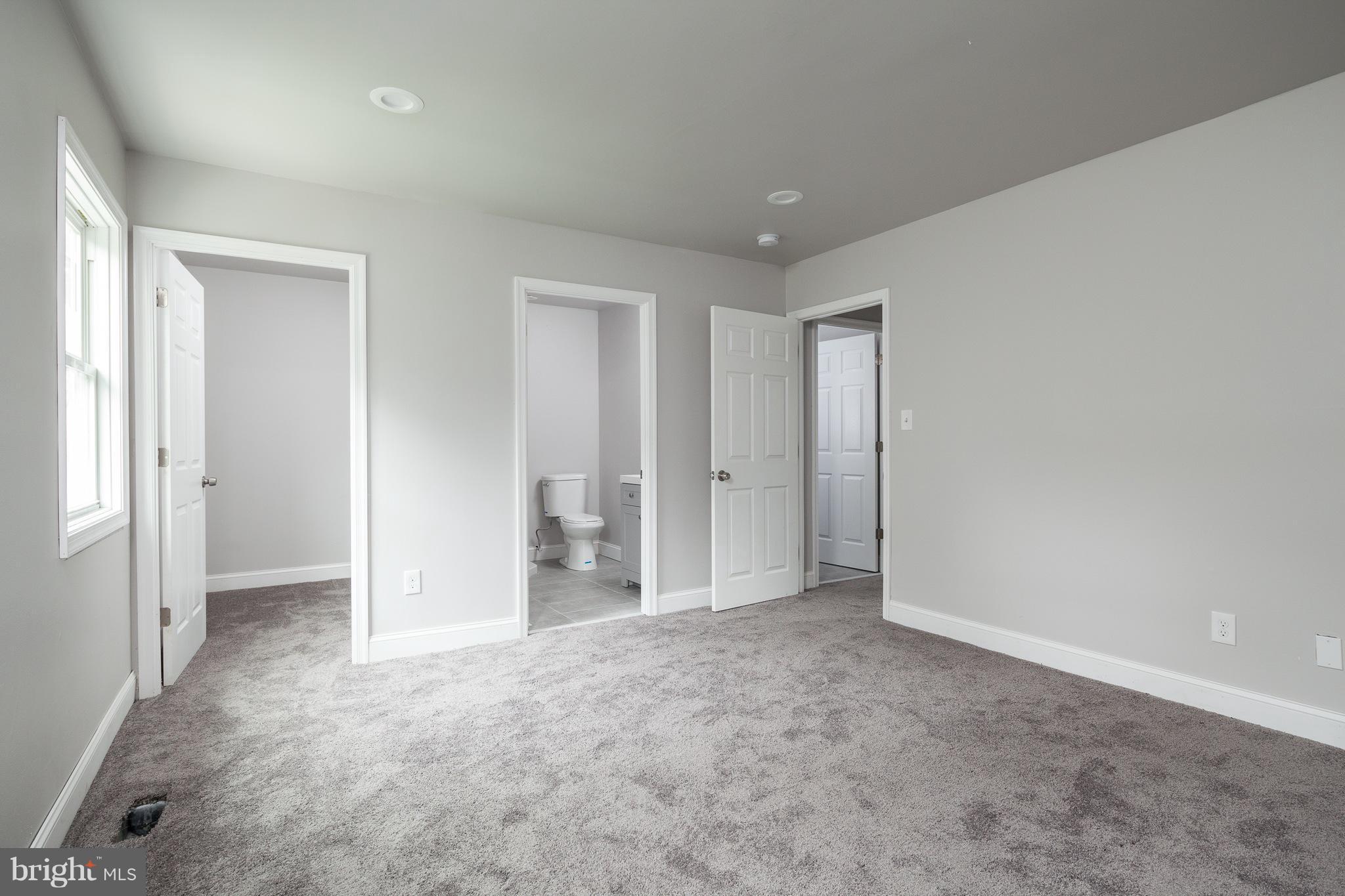 HARFORD SQUARE - Residential