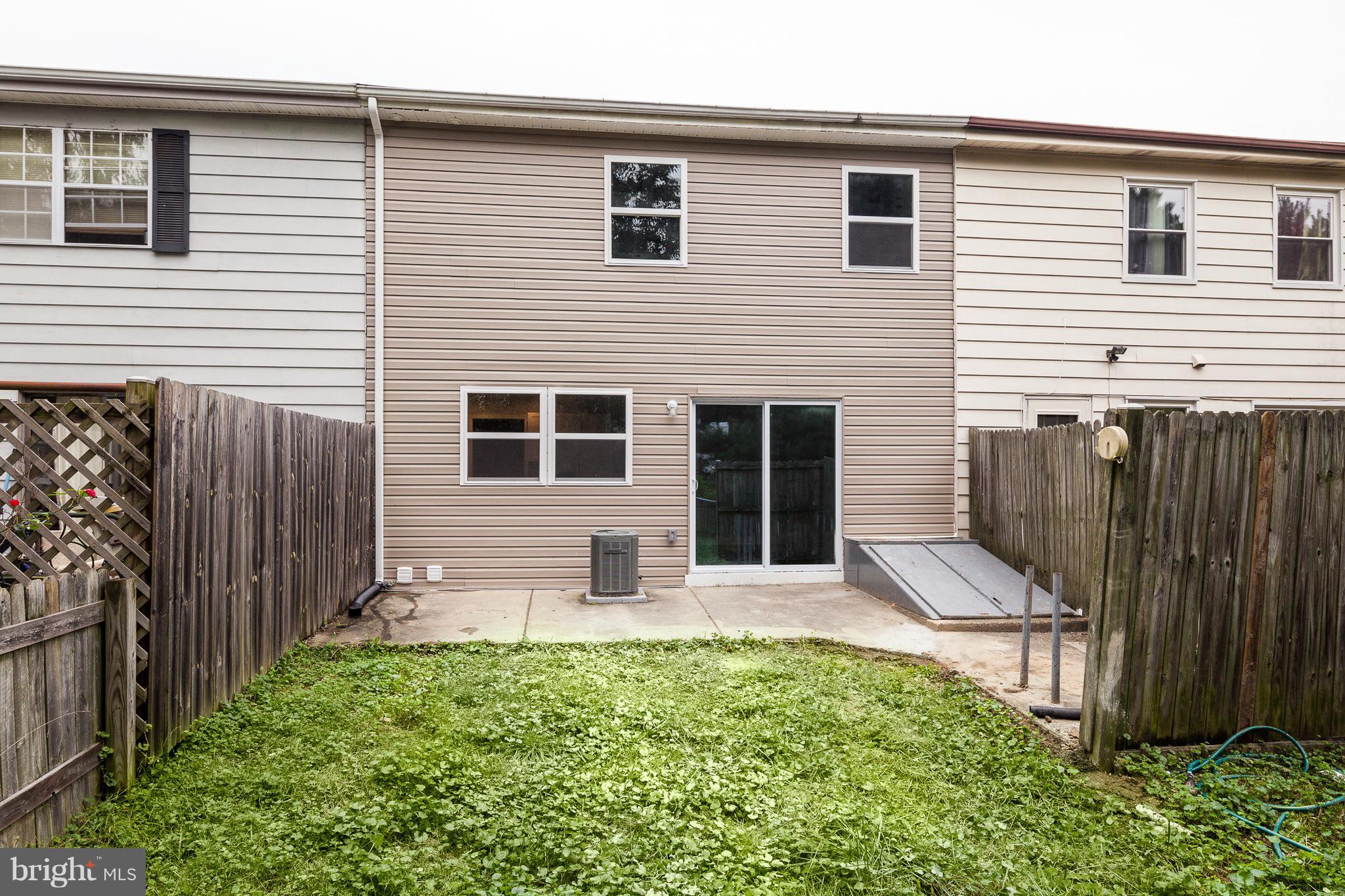 HARFORD SQUARE - Residential