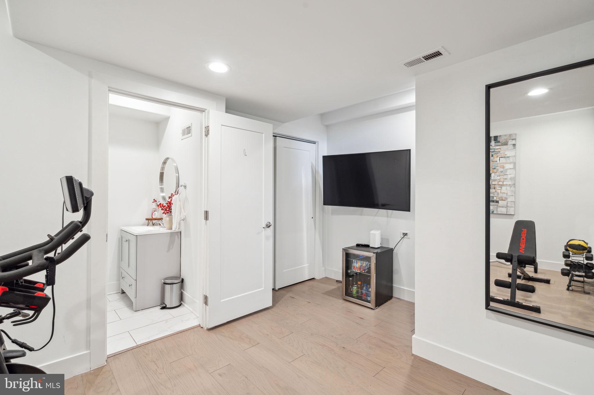 MANAYUNK - Residential