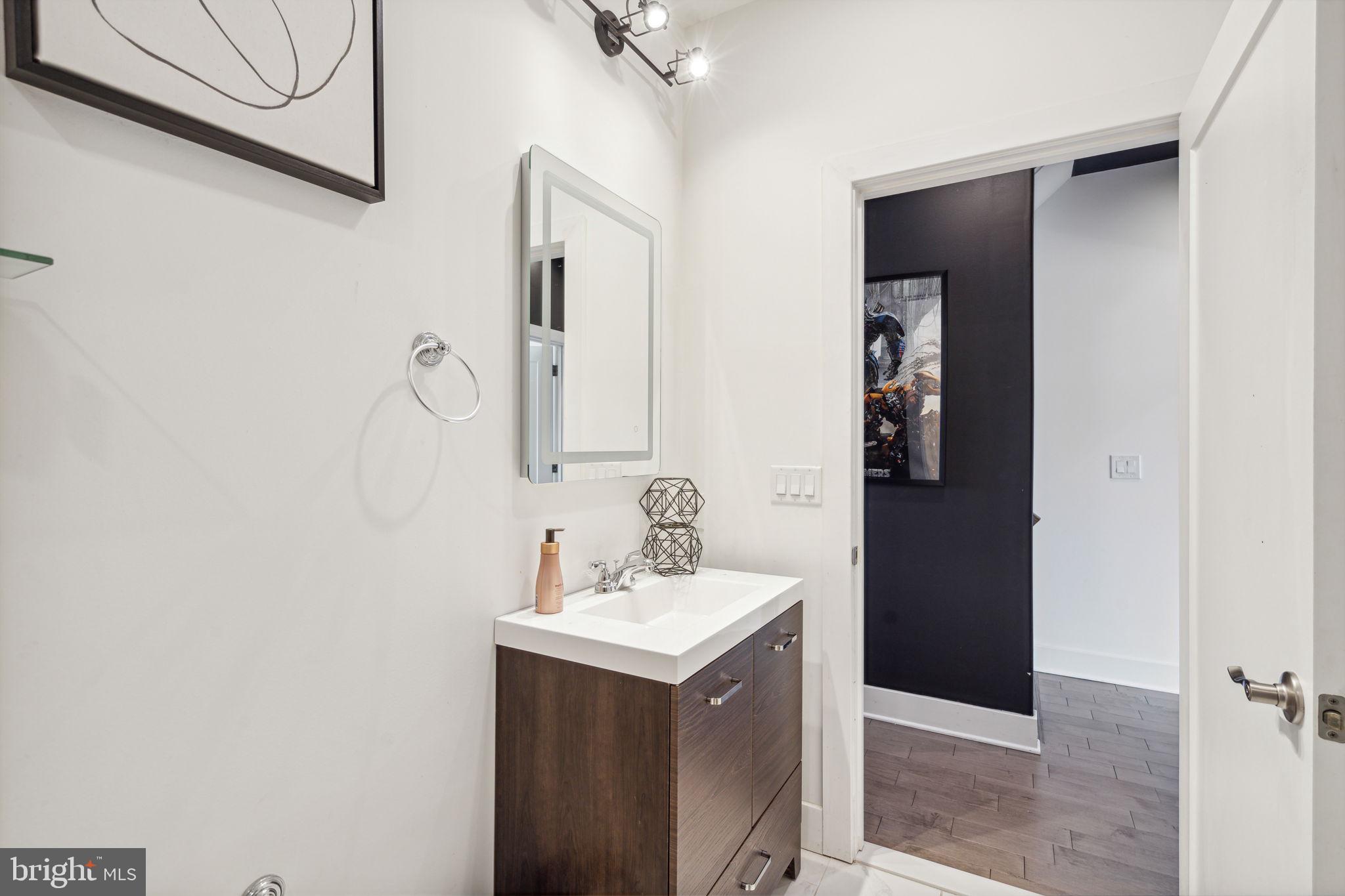 MANAYUNK - Residential