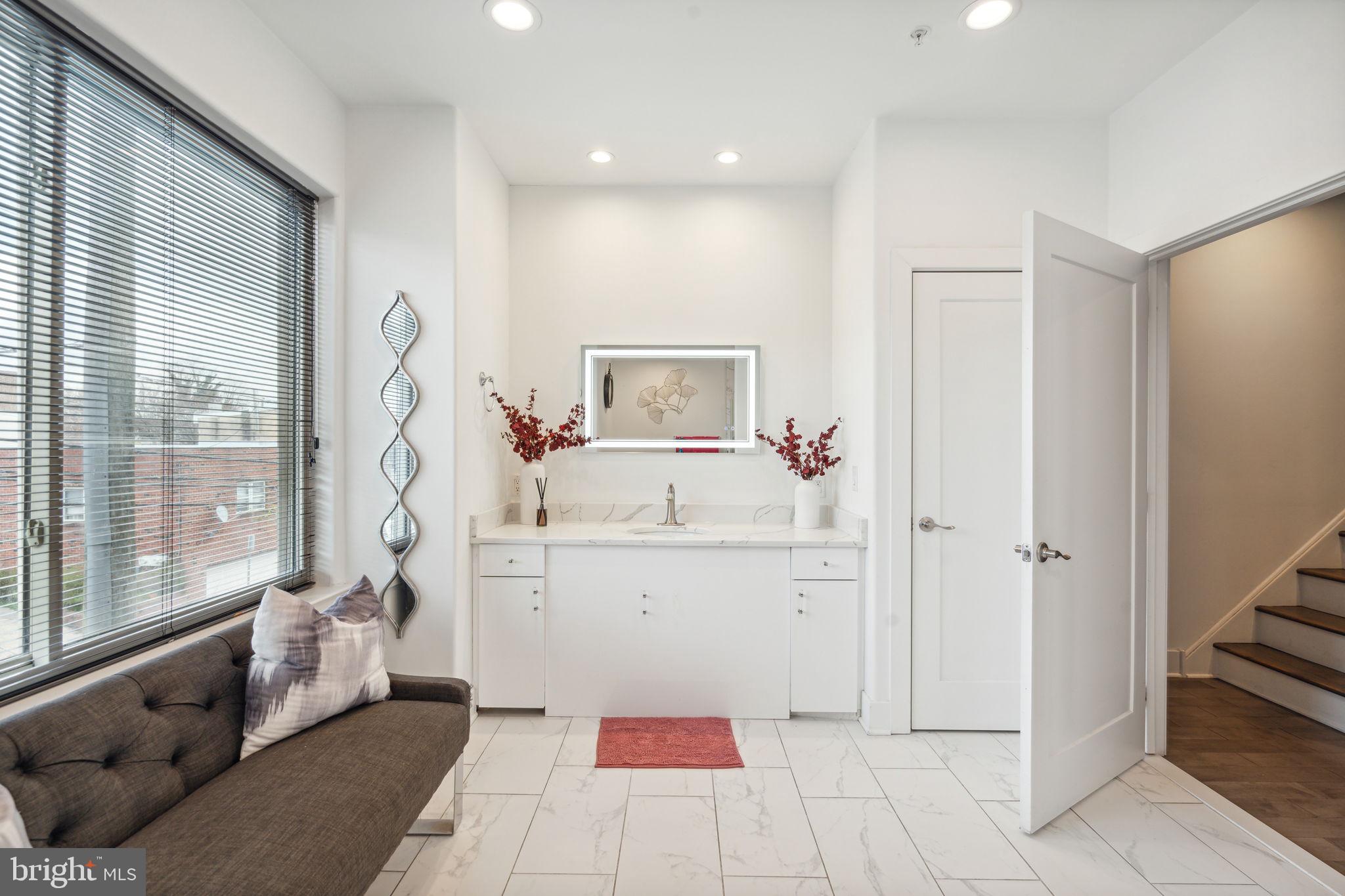 MANAYUNK - Residential