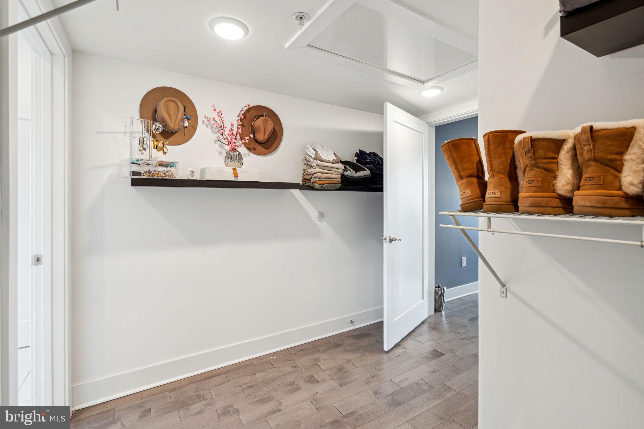 MANAYUNK - Residential