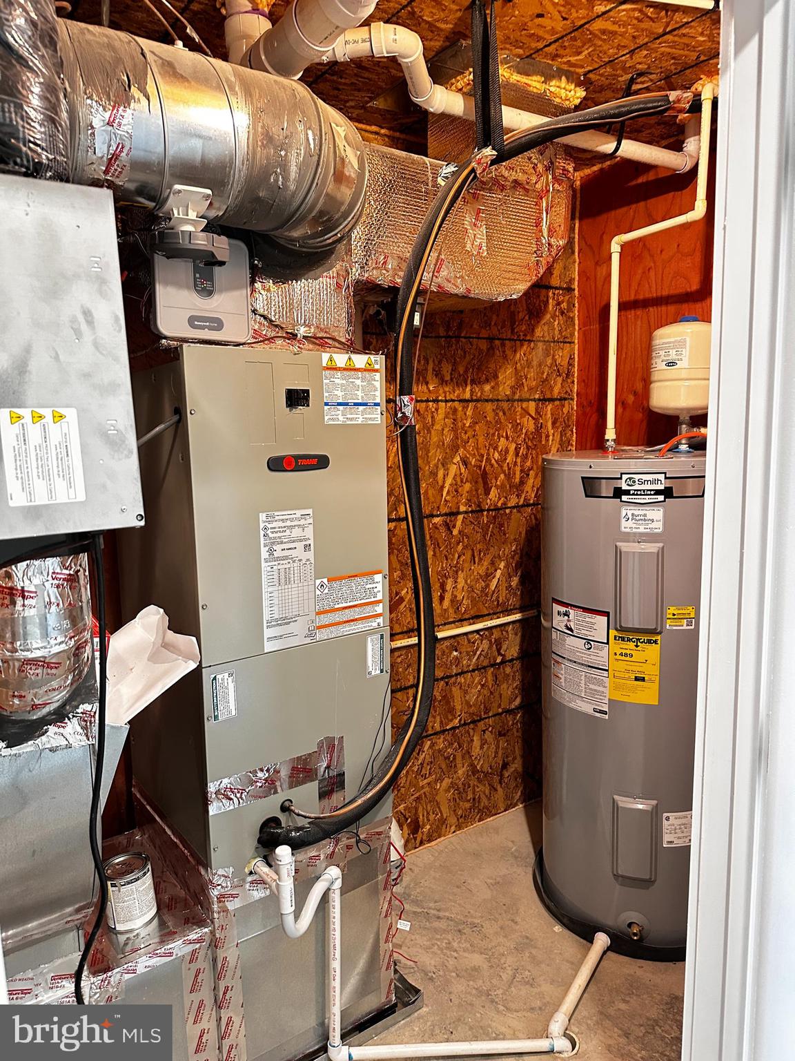 SOUTH BROOK - Residential Lease