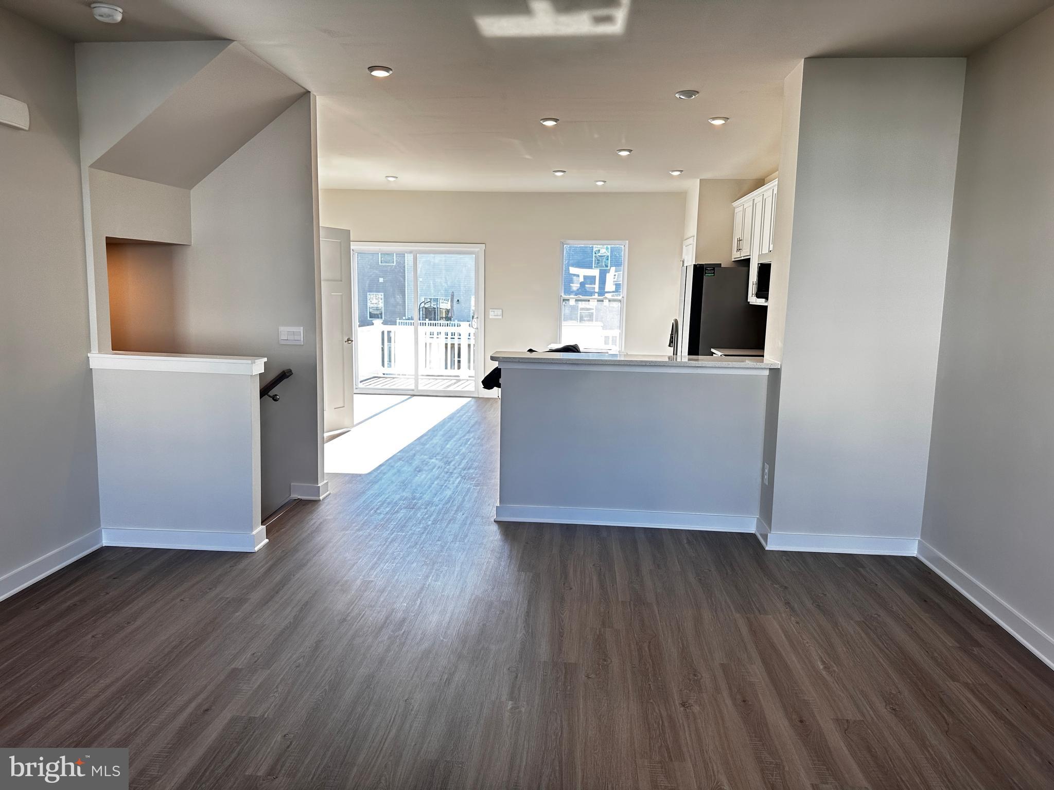 SOUTH BROOK - Residential Lease