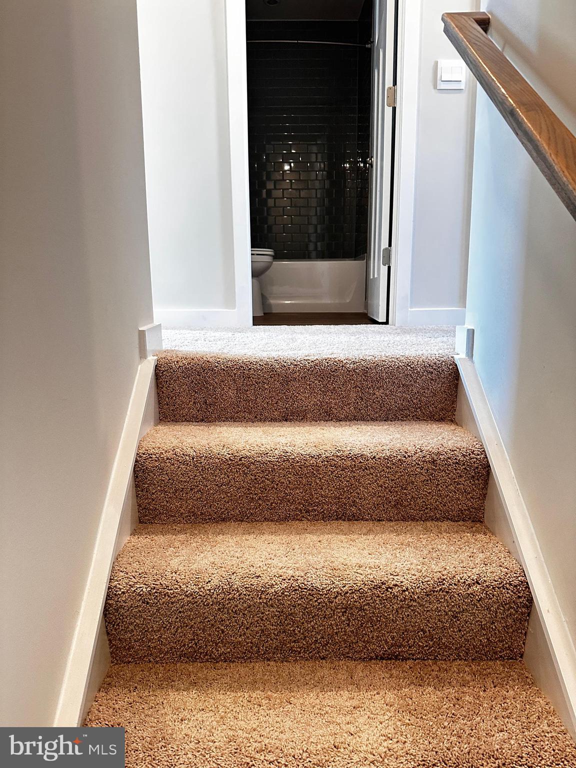 SOUTH BROOK - Residential Lease