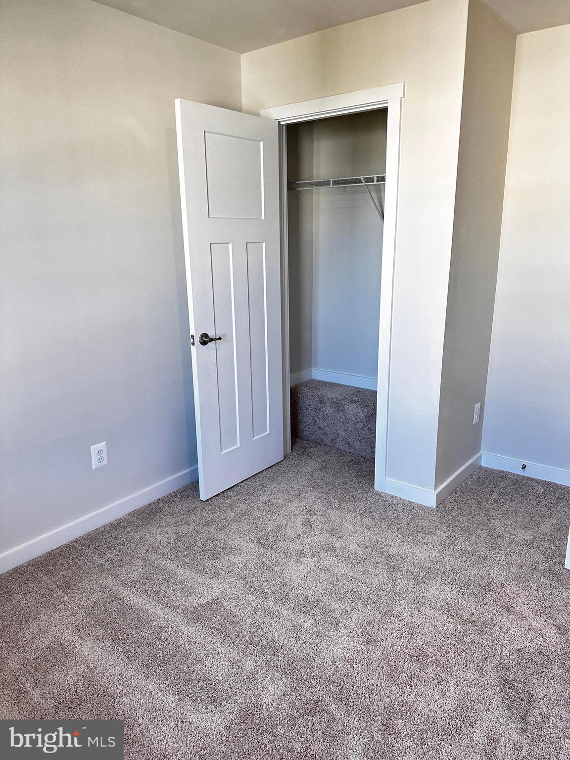 SOUTH BROOK - Residential Lease