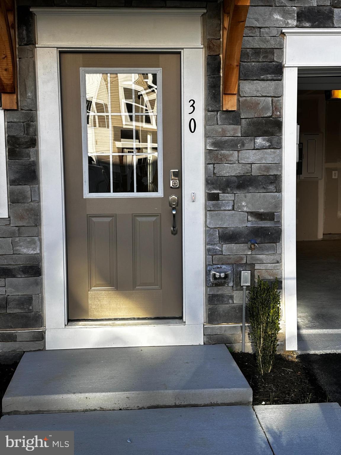 SOUTH BROOK - Residential Lease