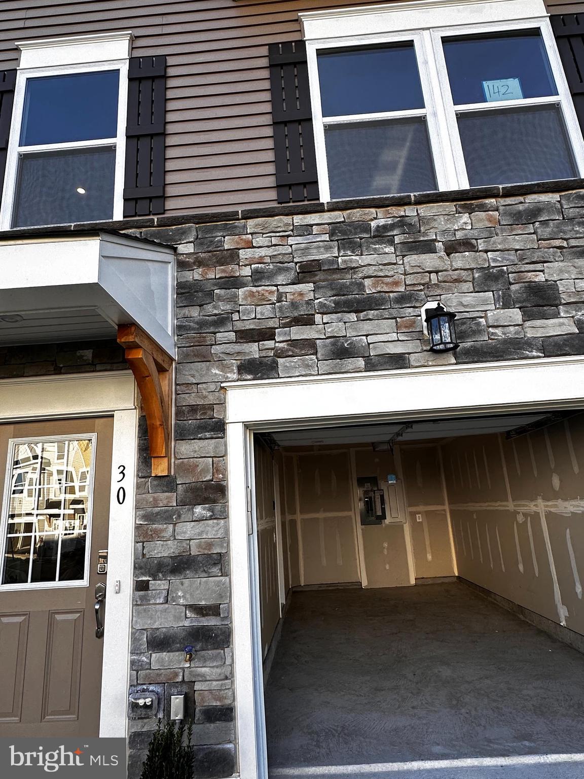 SOUTH BROOK - Residential Lease