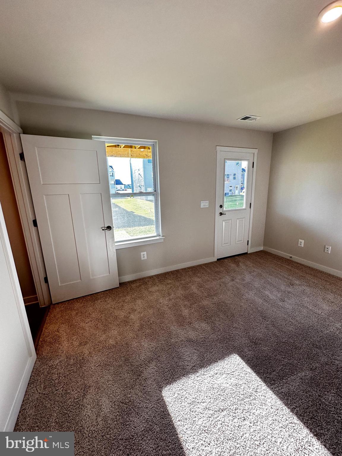 SOUTH BROOK - Residential Lease