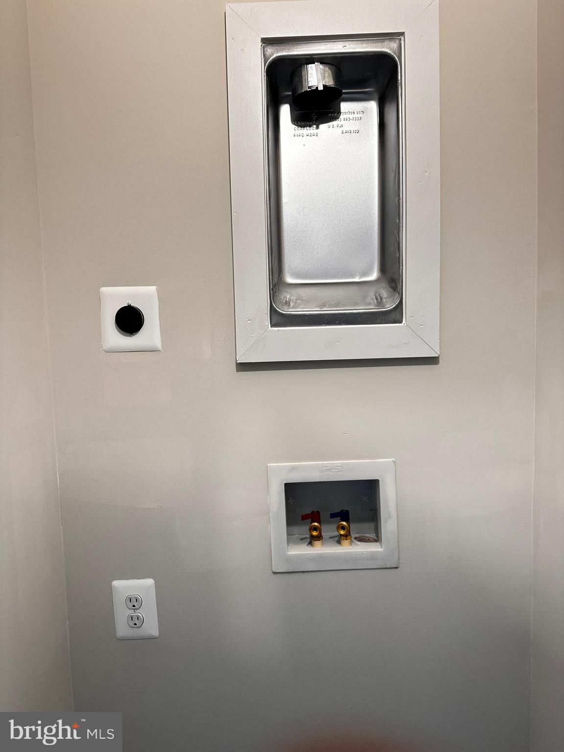 SOUTH BROOK - Residential Lease