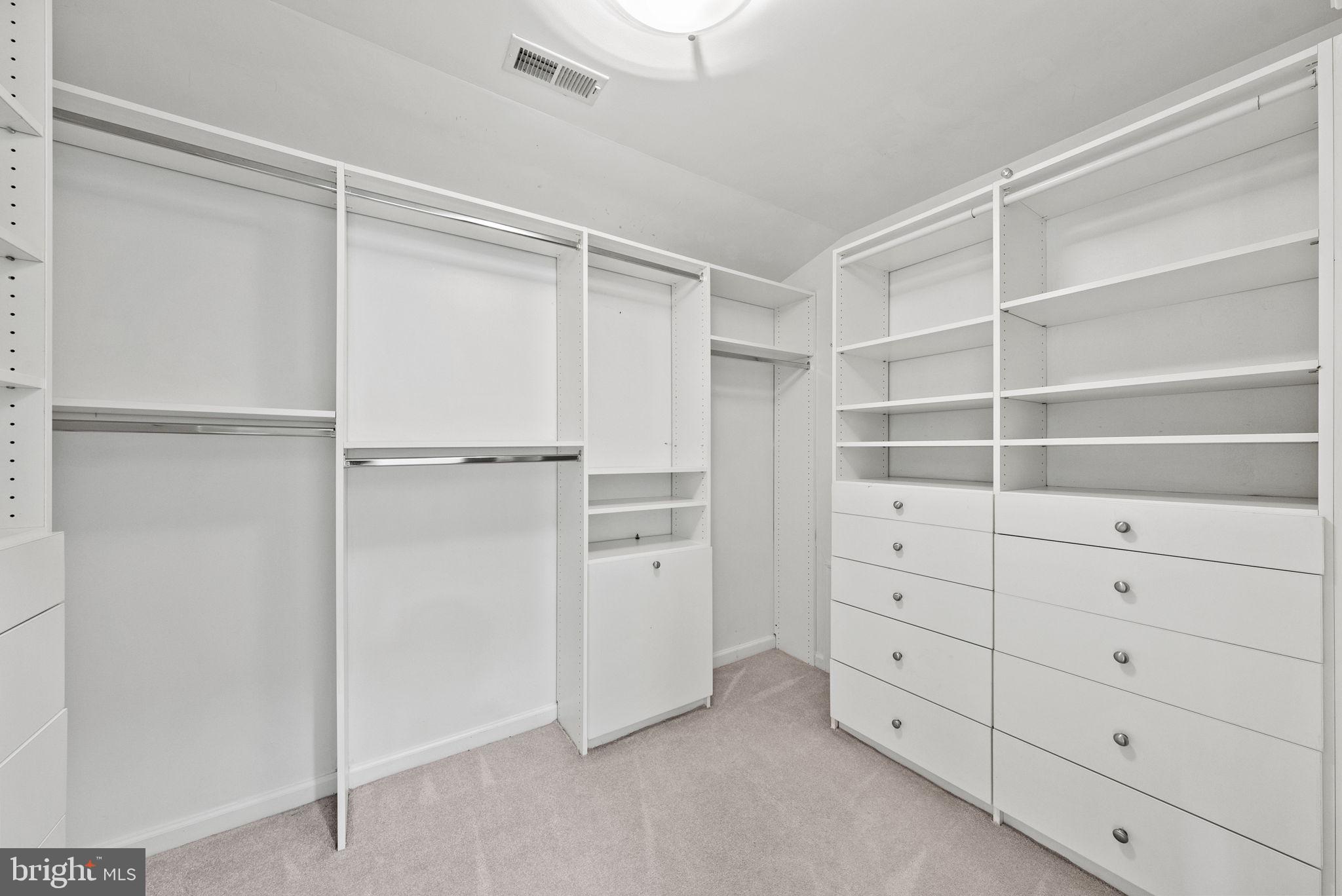 KENT GARDENS - Residential