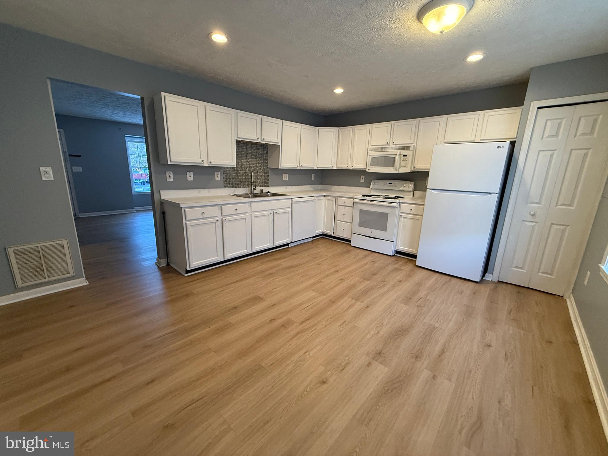 TIDEWATER PLAINS - Residential Lease