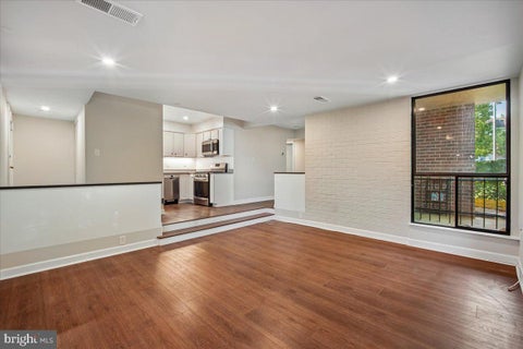 Condo For Rent - 9907 Blundon Drive #5-103<br/> Montgomery County, SILVER SPRING, MD 20902