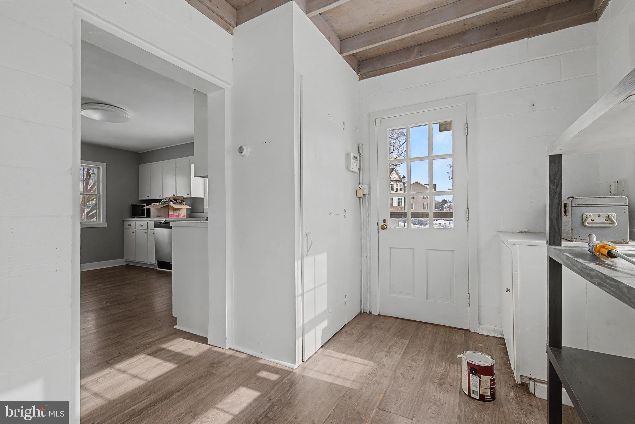 BELLE AIR TOWNHOMES - Residential