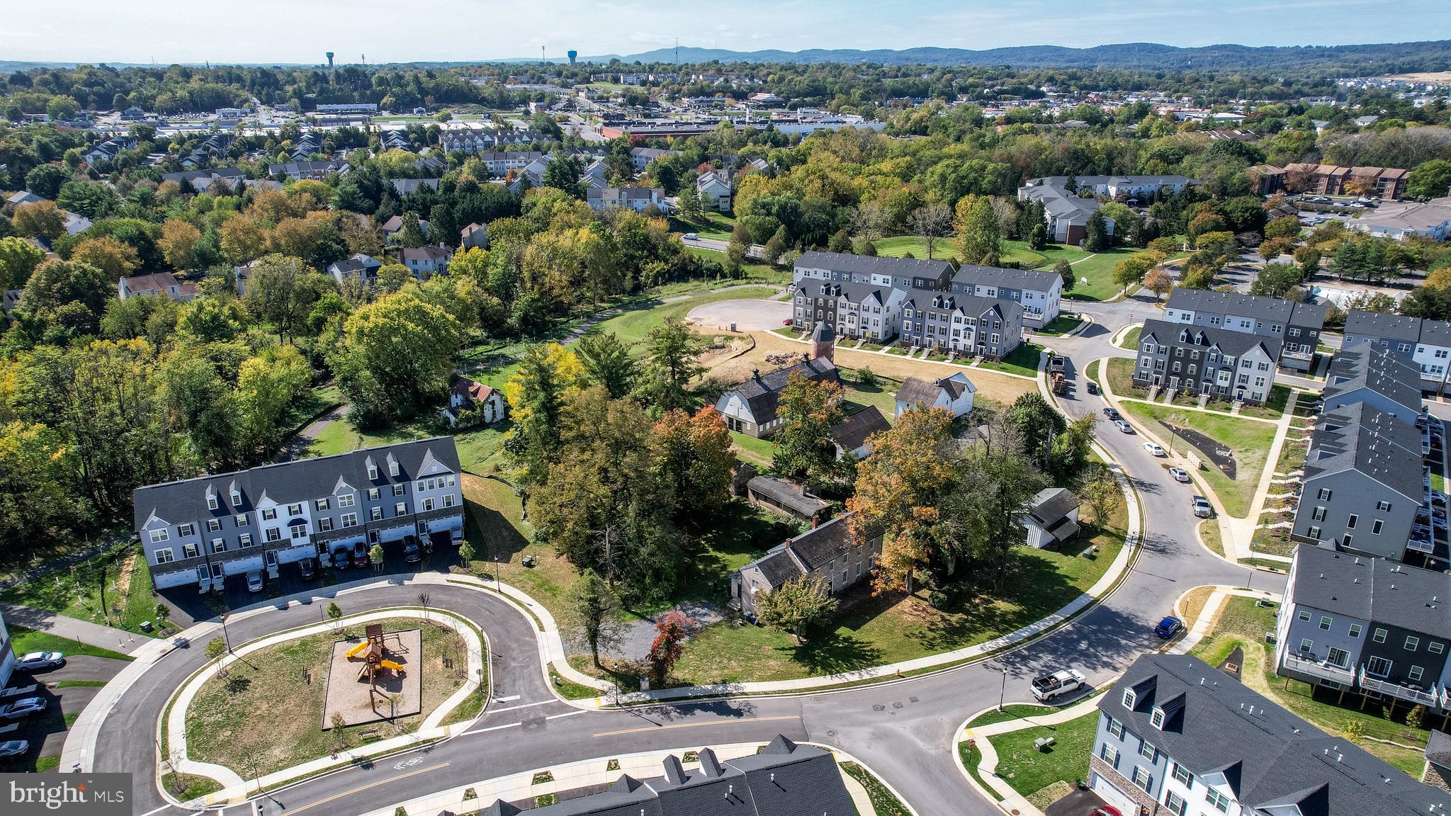 BELLE AIR TOWNHOMES - Residential