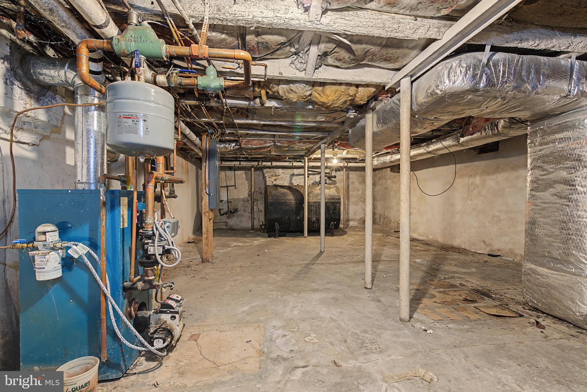 BELLE AIR TOWNHOMES - Residential