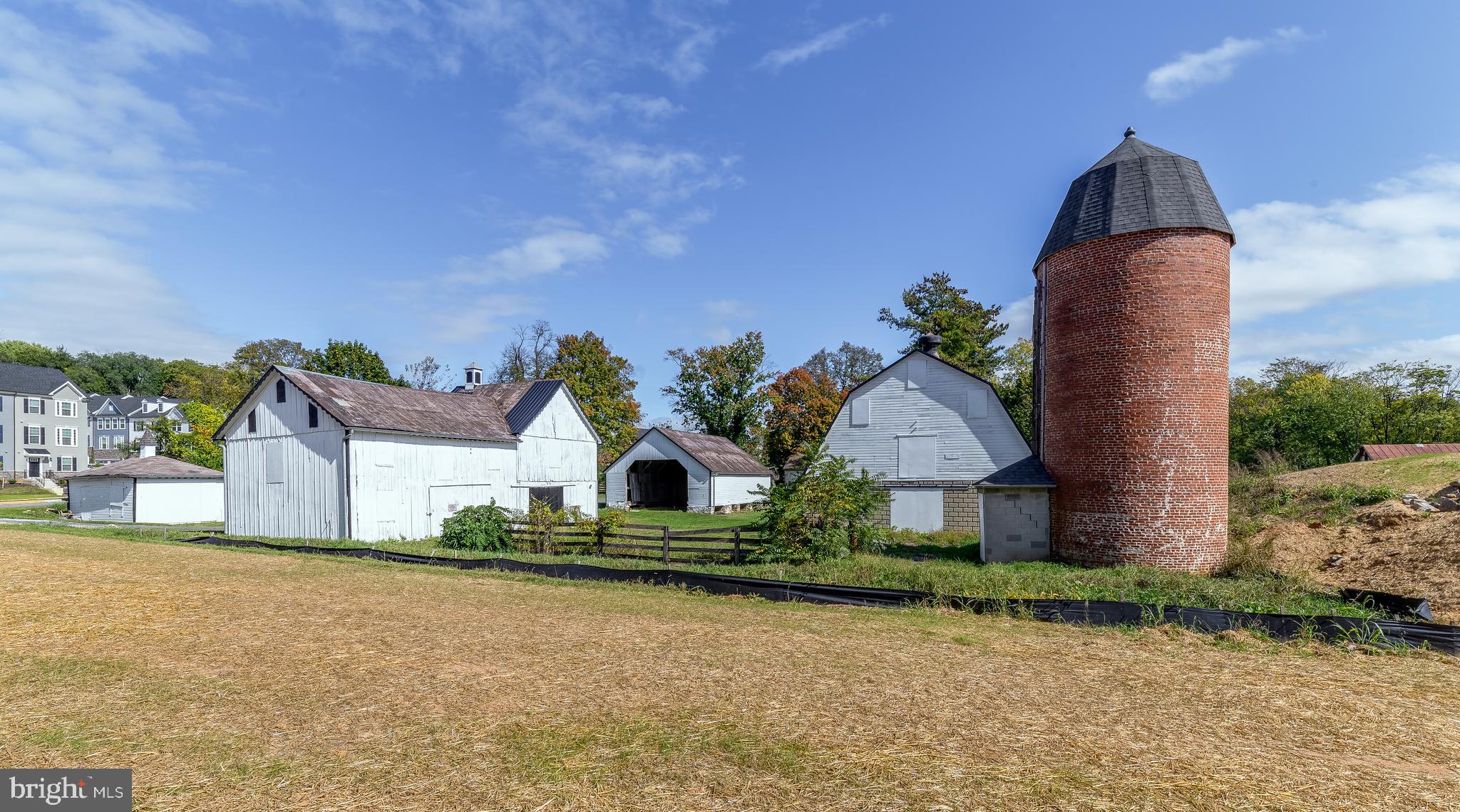 BELLE AIR TOWNHOMES - Residential