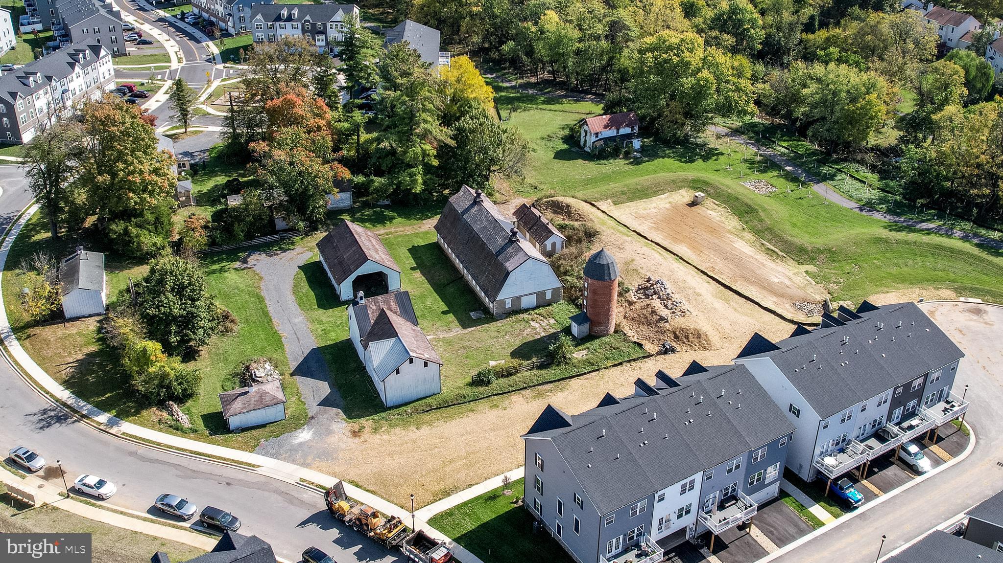 BELLE AIR TOWNHOMES - Residential