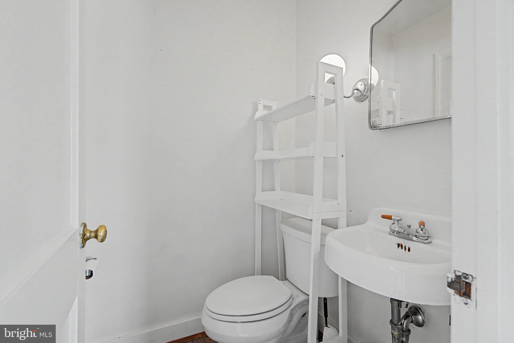 BELLE AIR TOWNHOMES - Residential