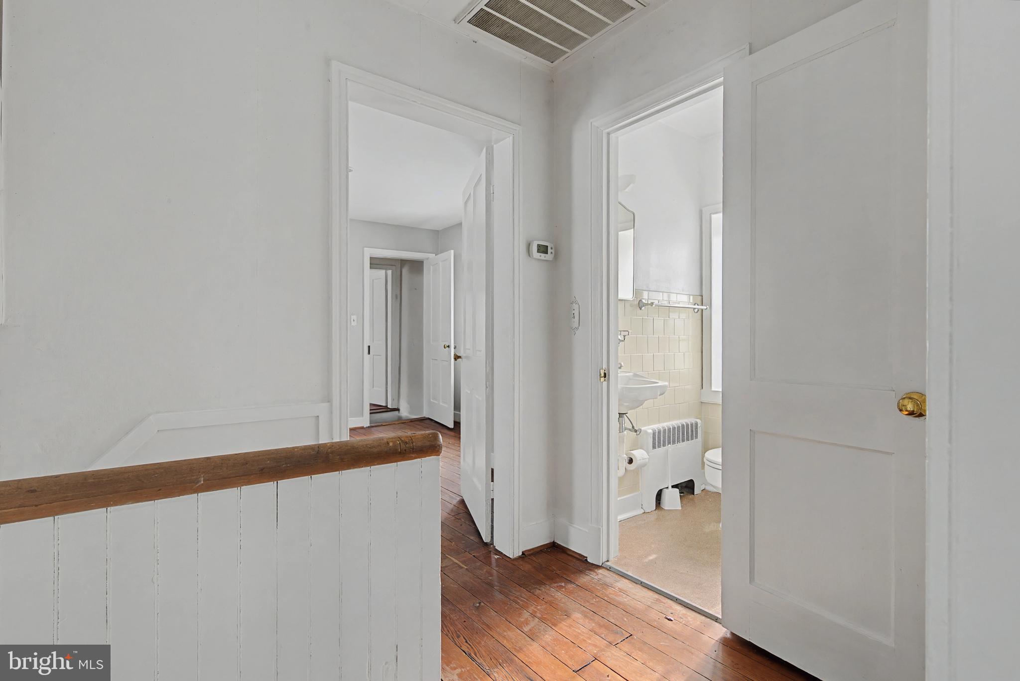 BELLE AIR TOWNHOMES - Residential