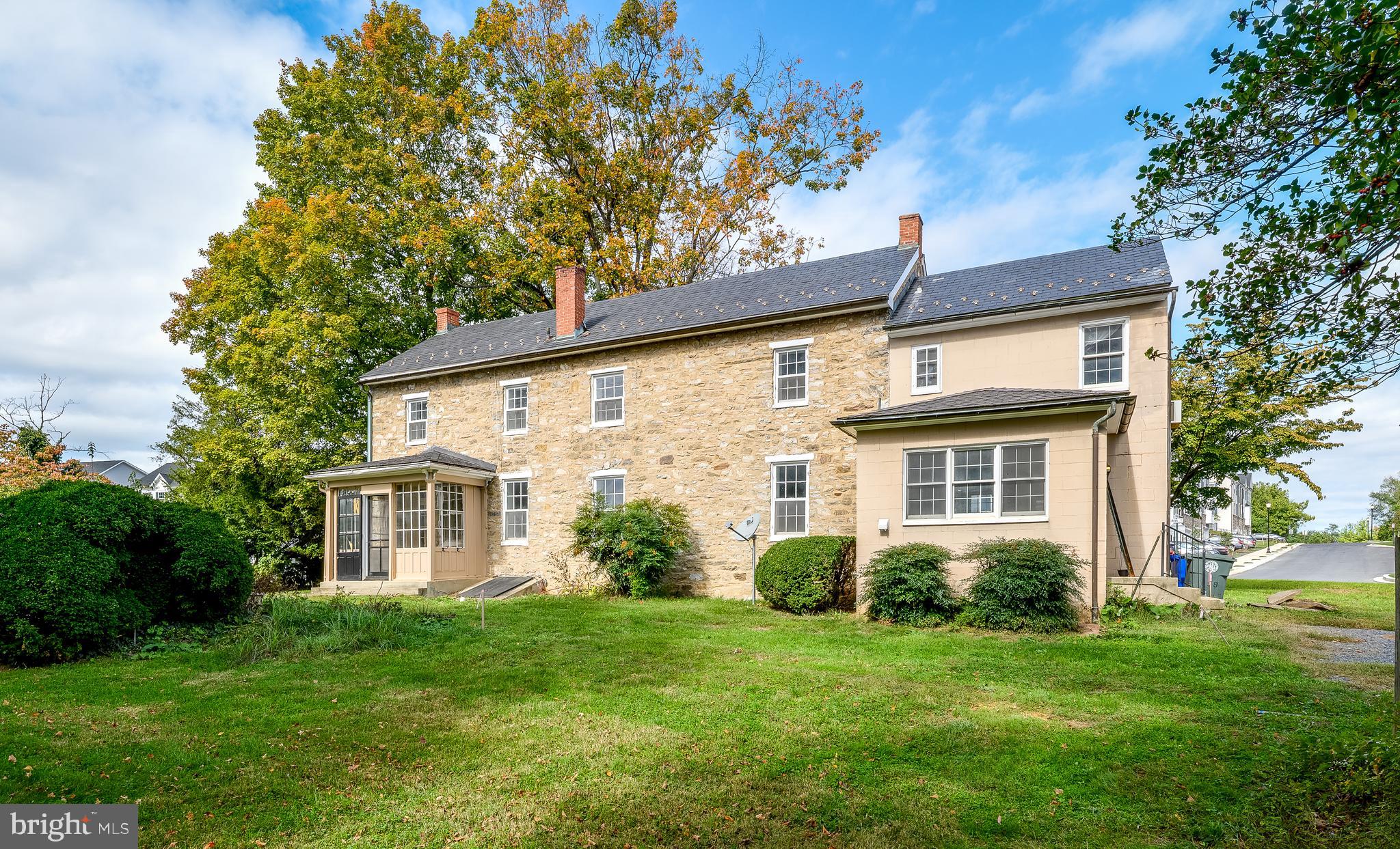 BELLE AIR TOWNHOMES - Residential