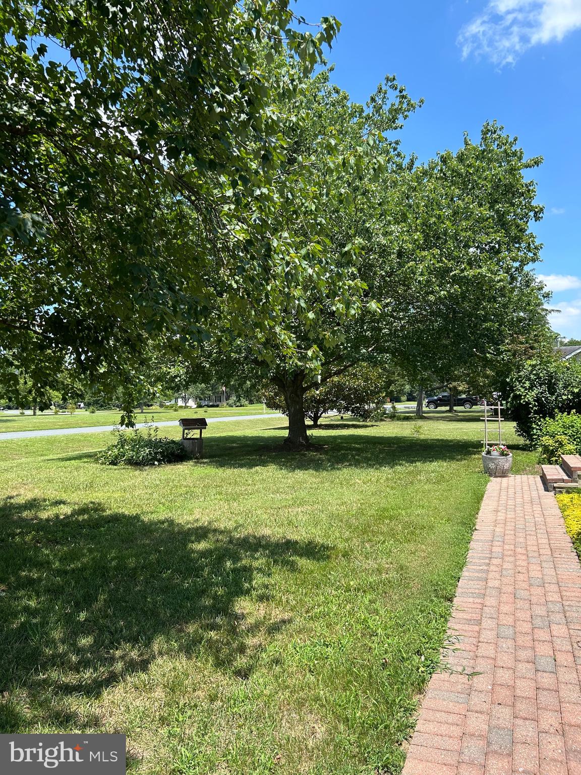 300 MALCOLM DRIVE