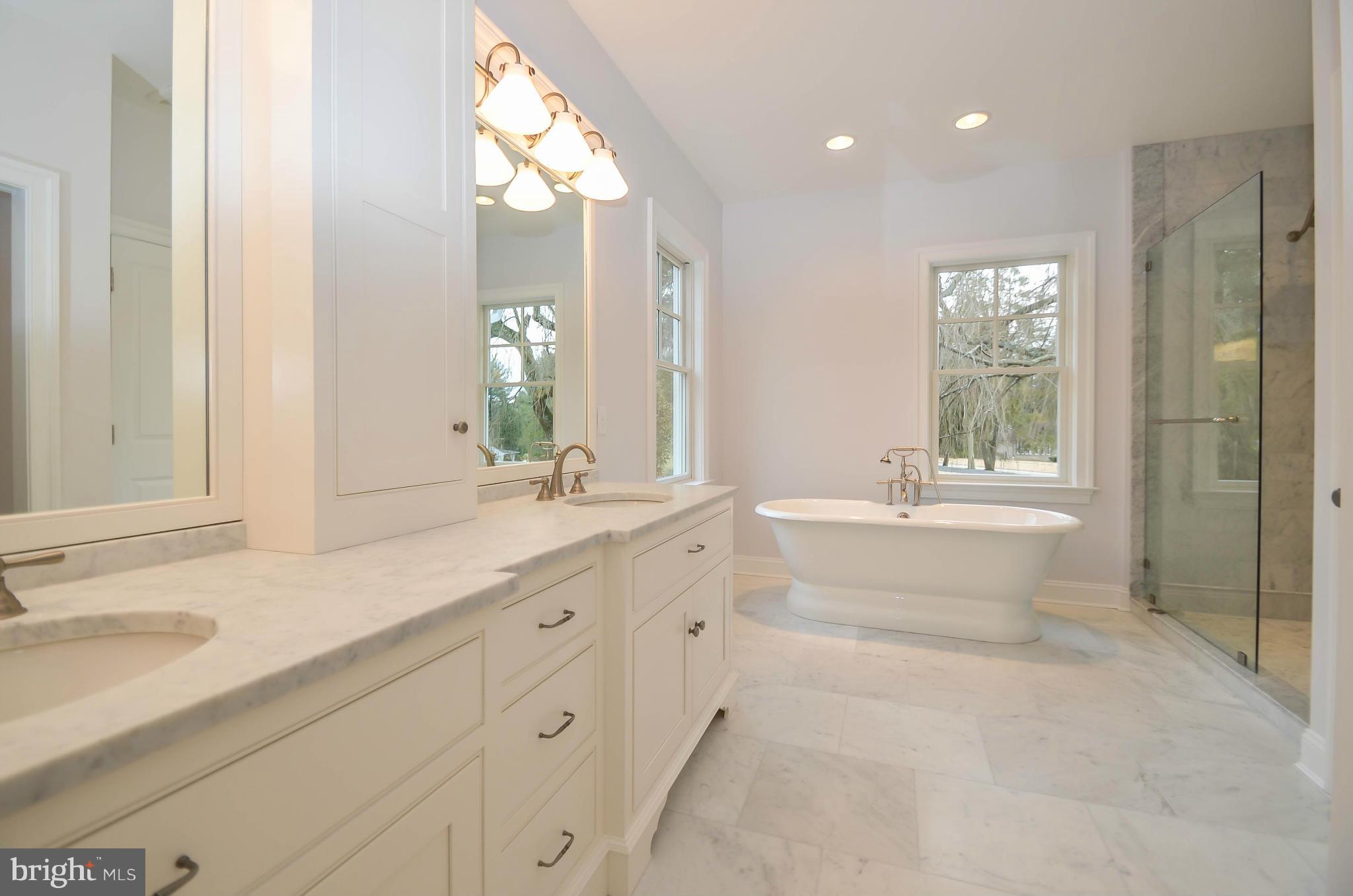 LUTHERVILLE - Residential